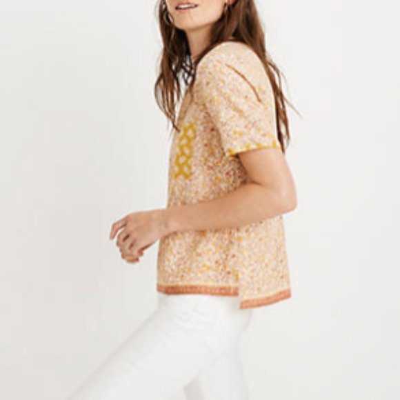 button-back pocket top in jaipur floral - Picture 2 of 6